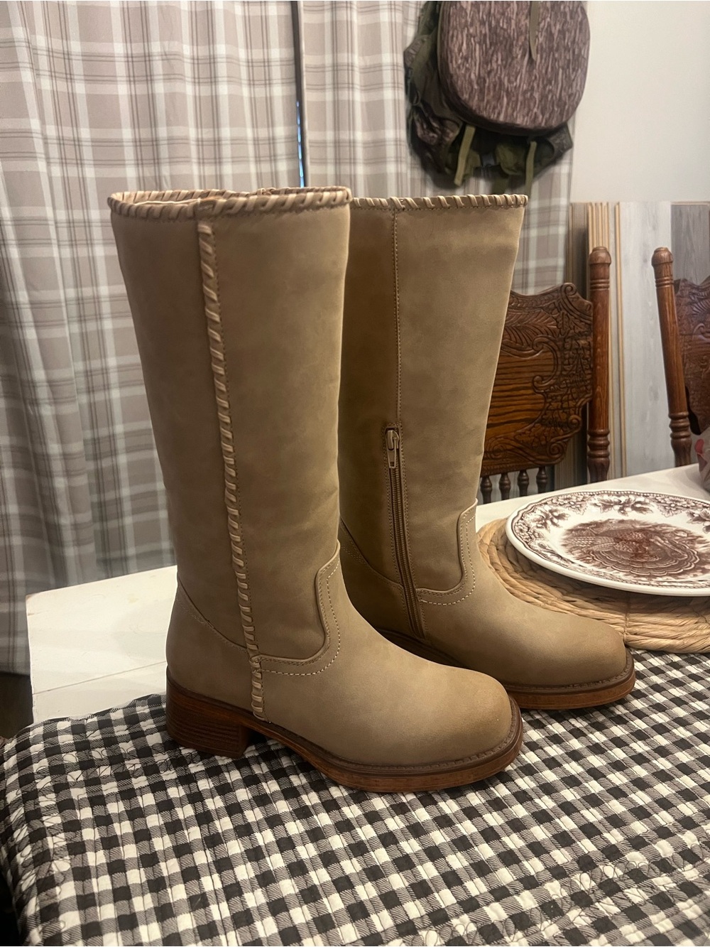 Women's Casual Zip Boots in Taupe
